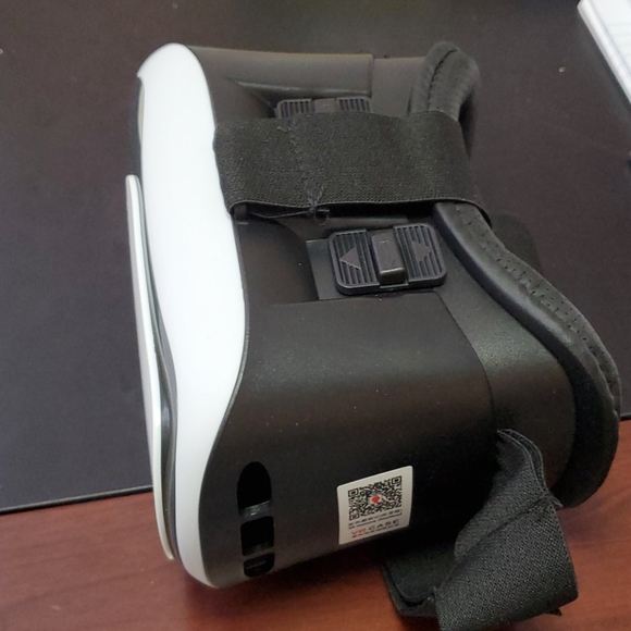 VR Case - Picture 2 of 4